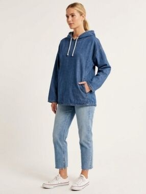 Vintage Hooded Denim Long Sleeved Pullover